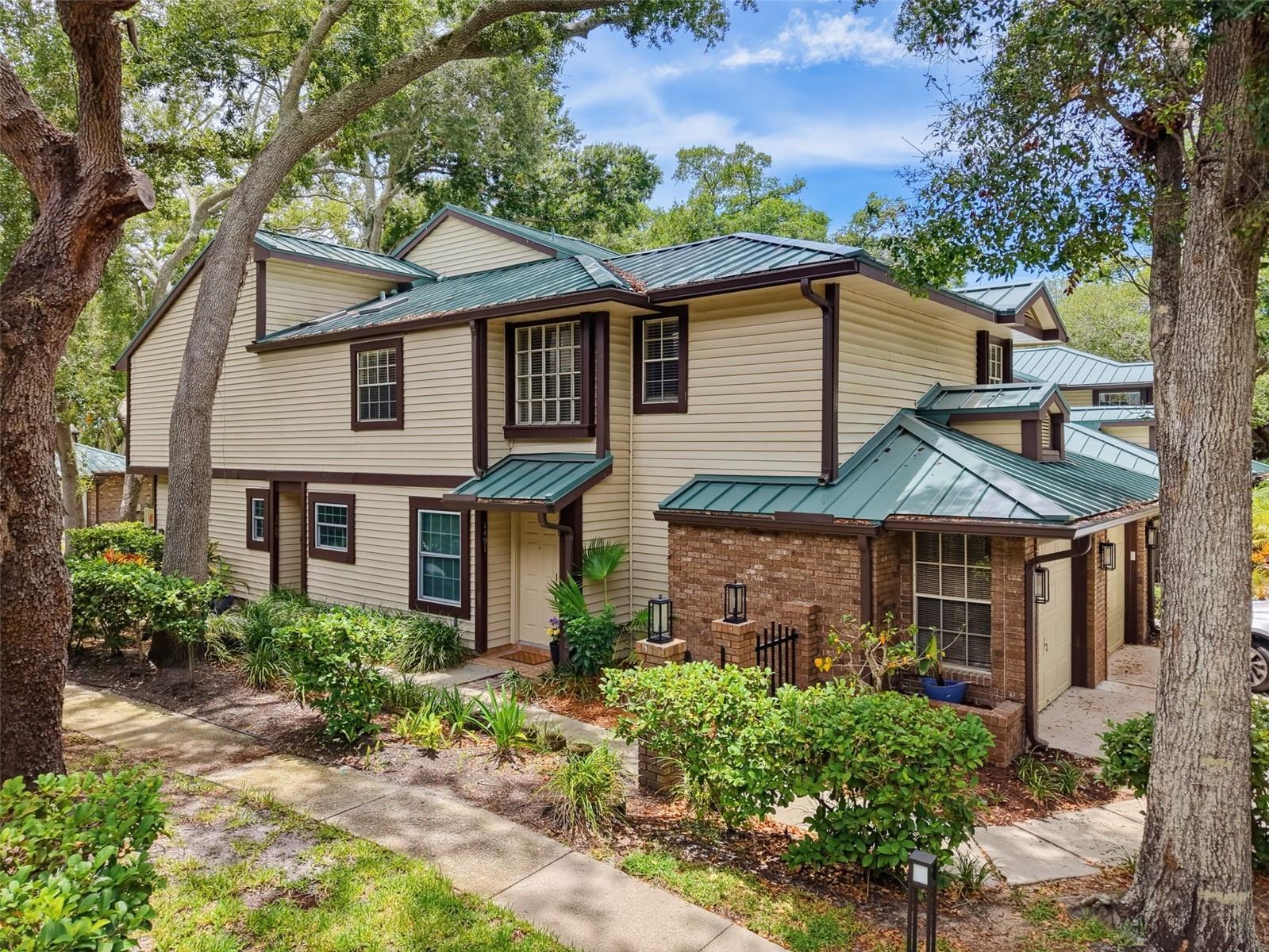 1491 MAHOGANY LANE 1491
