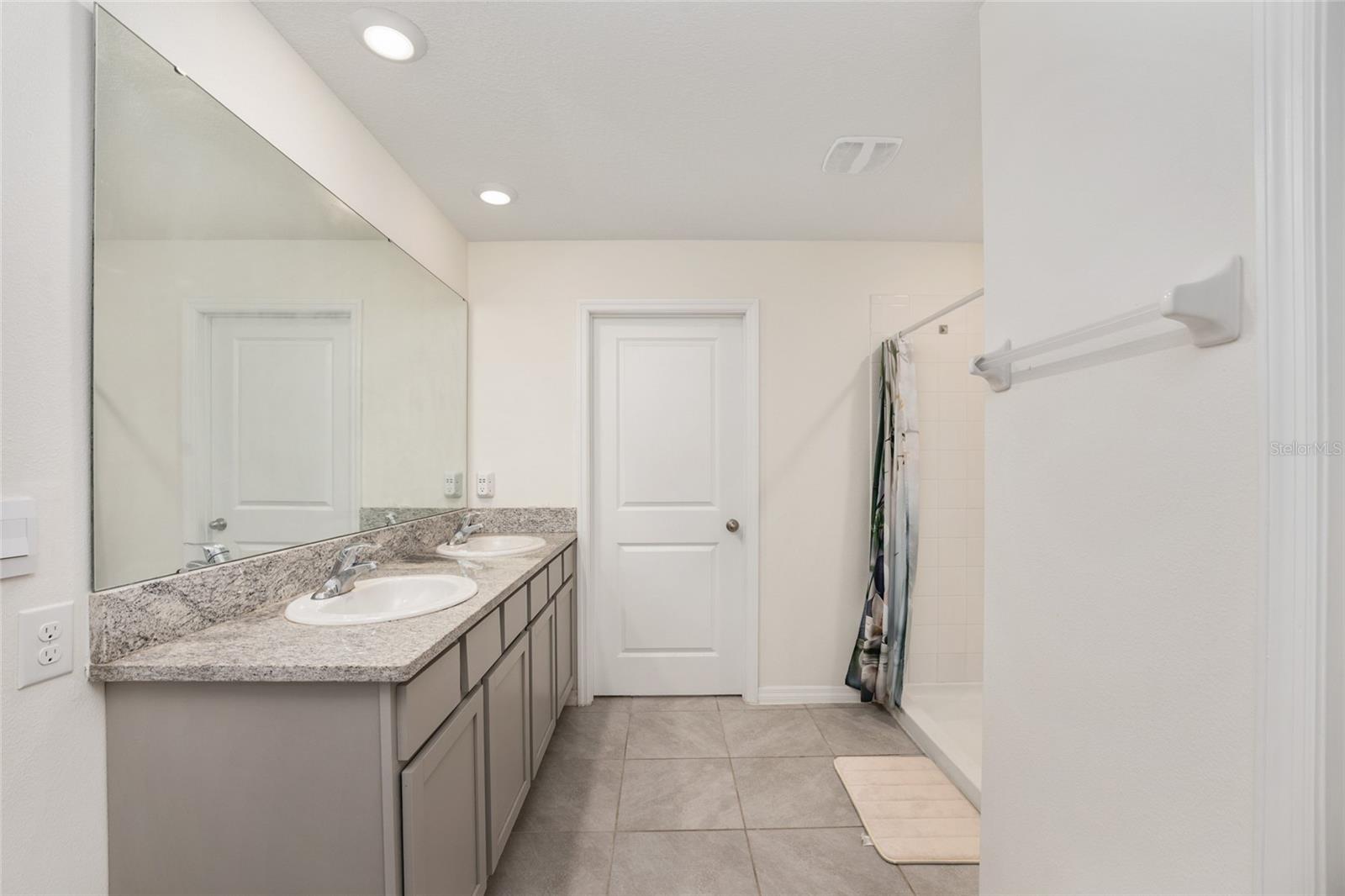 RIDGE AT HEATH BROOK PHASE 1 - Residential