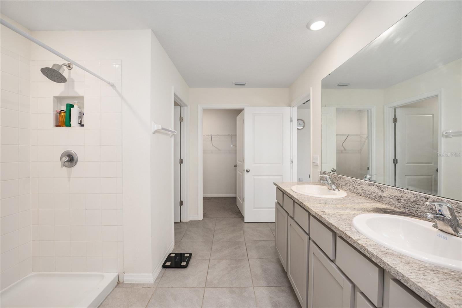 RIDGE AT HEATH BROOK PHASE 1 - Residential