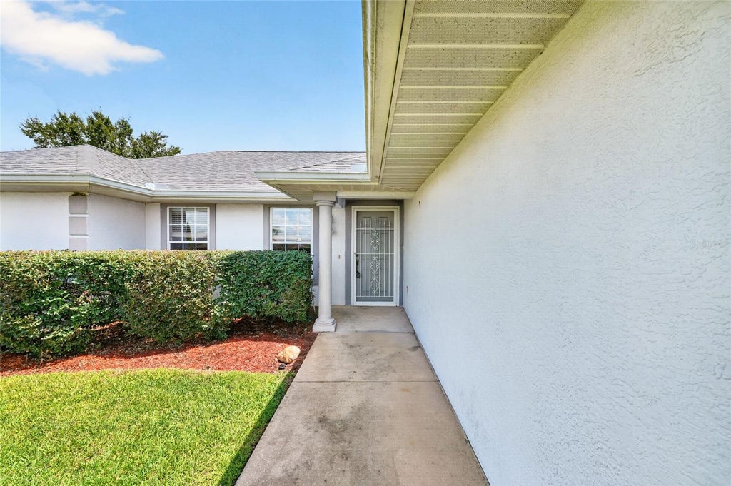 Photo of 17461 SE 110th Court, Summerfield, FL 34491 (MLS # G5117199)