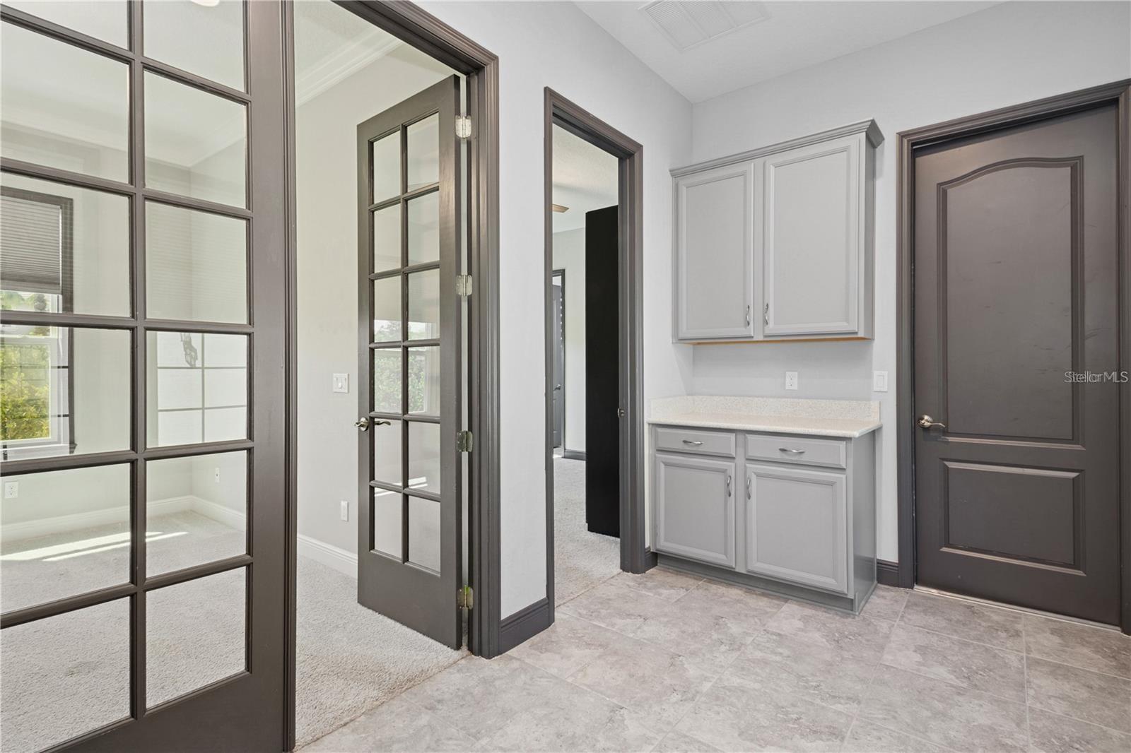 WEST LAKE HANCOCK ESTATES - Residential Lease