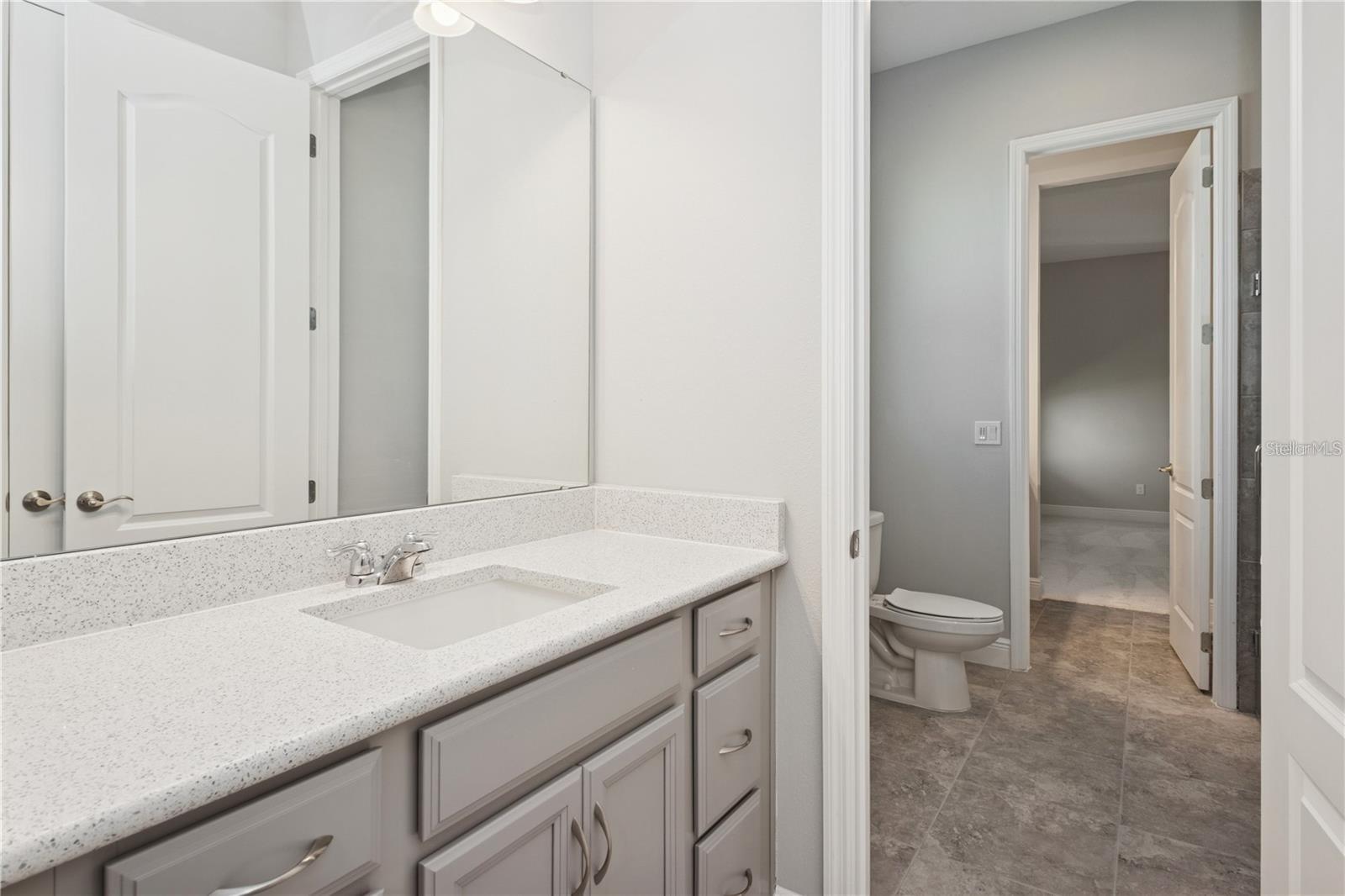 WEST LAKE HANCOCK ESTATES - Residential Lease