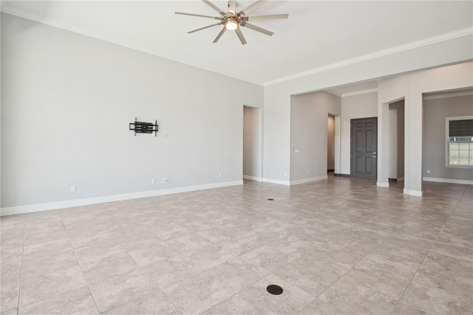 WEST LAKE HANCOCK ESTATES - Residential Lease