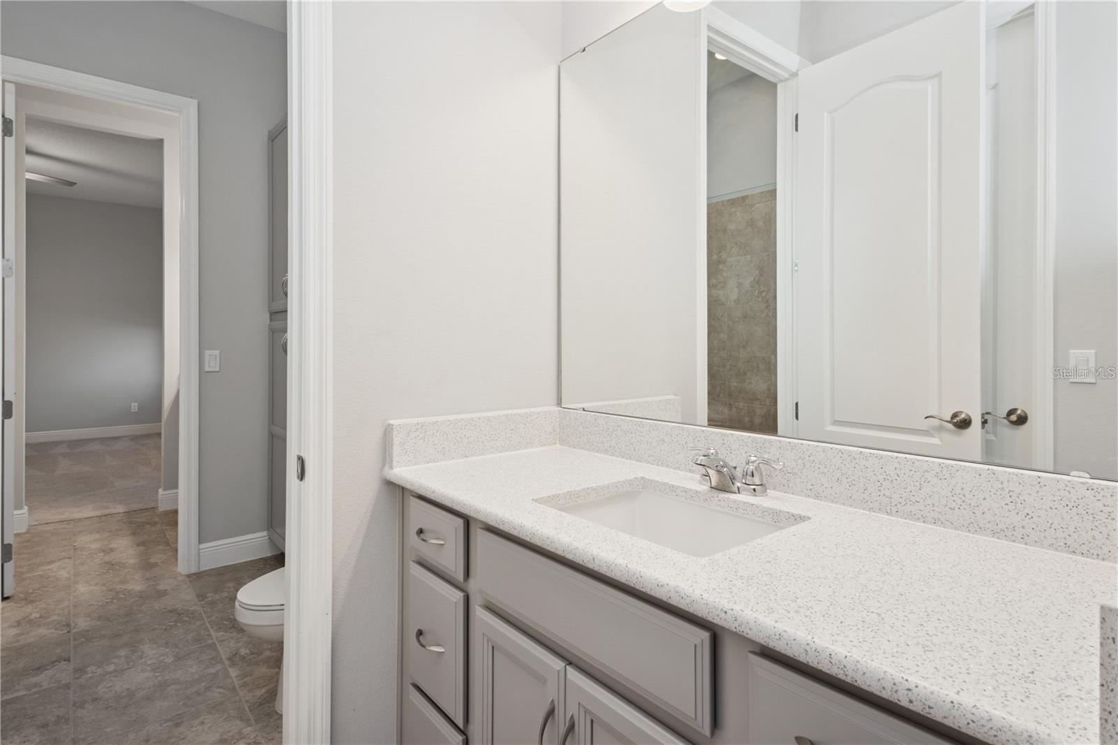 WEST LAKE HANCOCK ESTATES - Residential Lease