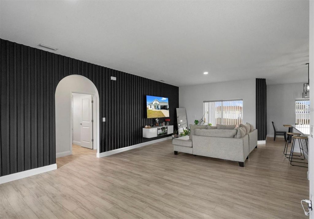 Photo of 817 Desmoines Place, Kissimmee, FL 34759 (MLS # S5146939)