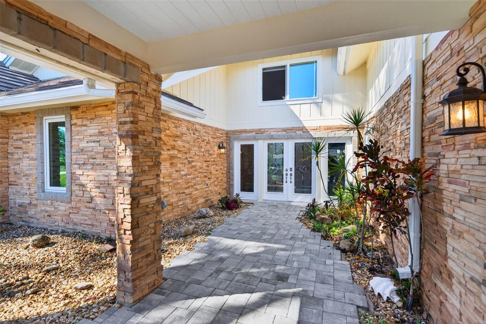 RIVERVIEW LANDINGS - Residential