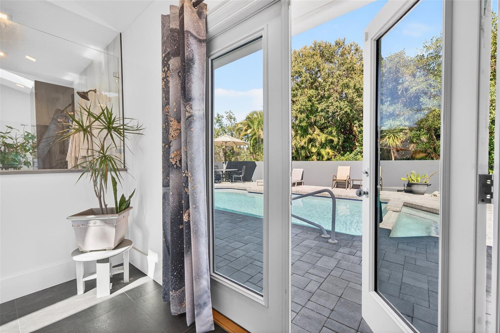 RIVERVIEW LANDINGS - Residential