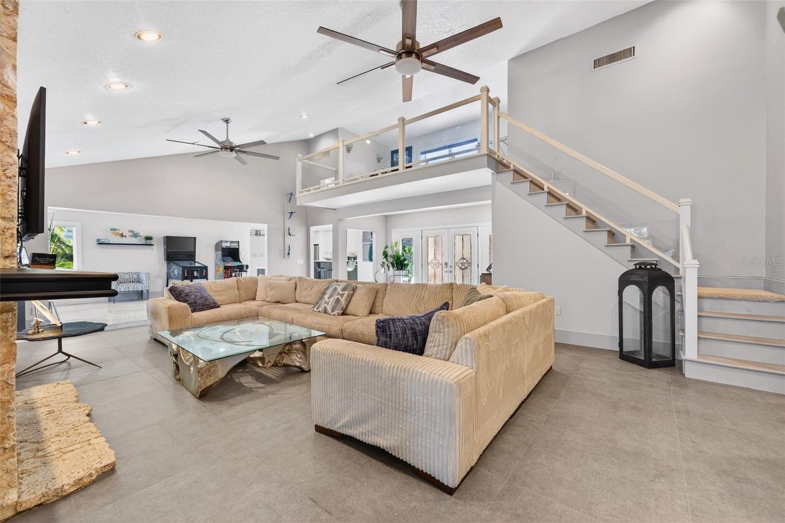 RIVERVIEW LANDINGS - Residential