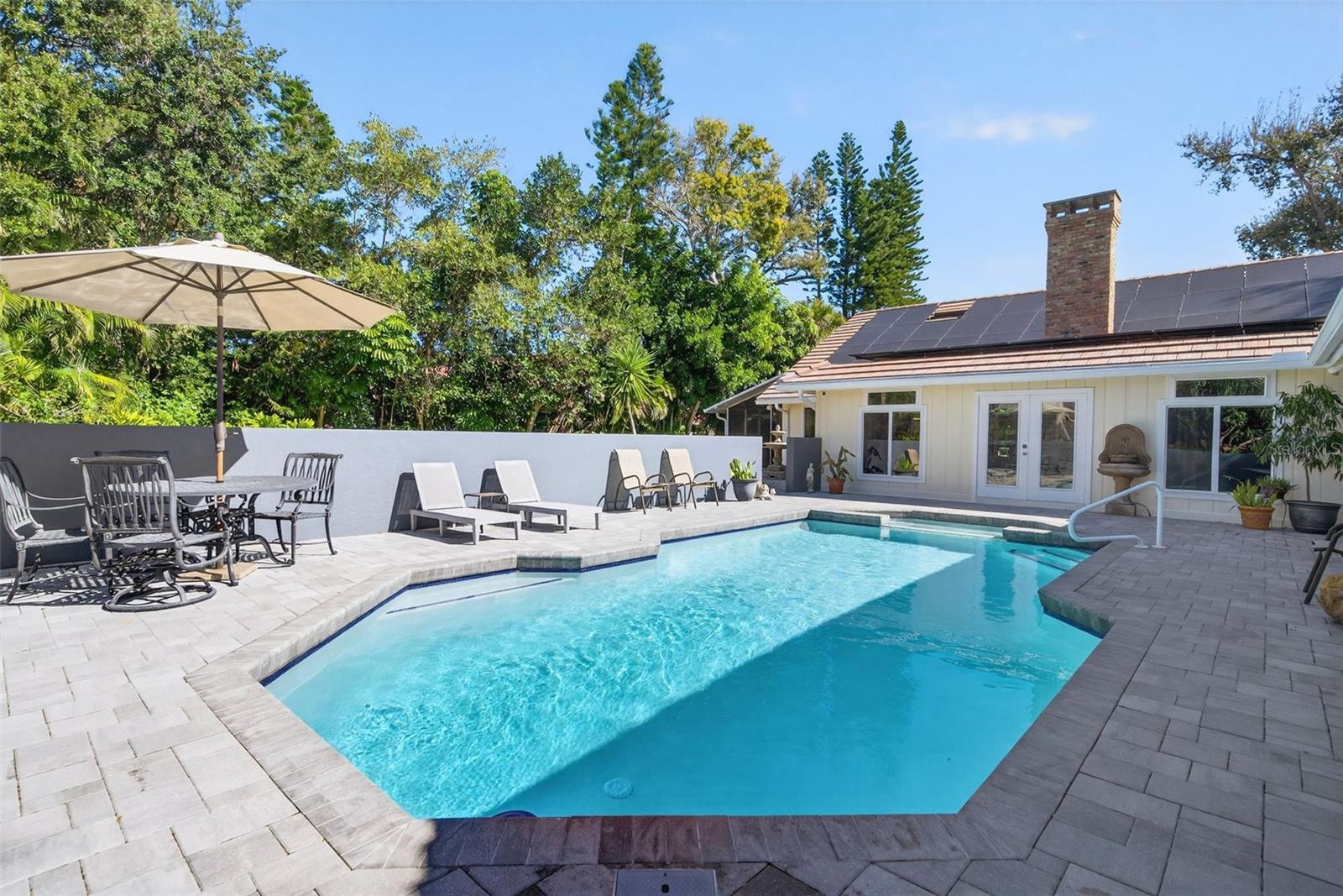 RIVERVIEW LANDINGS - Residential