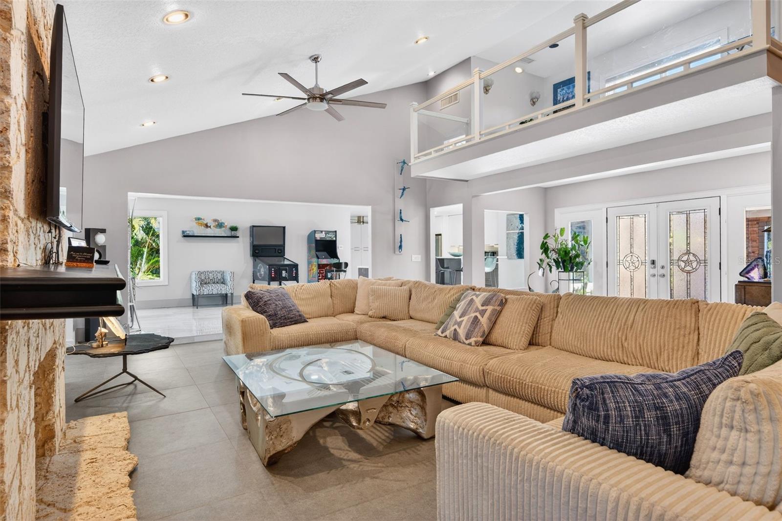 RIVERVIEW LANDINGS - Residential