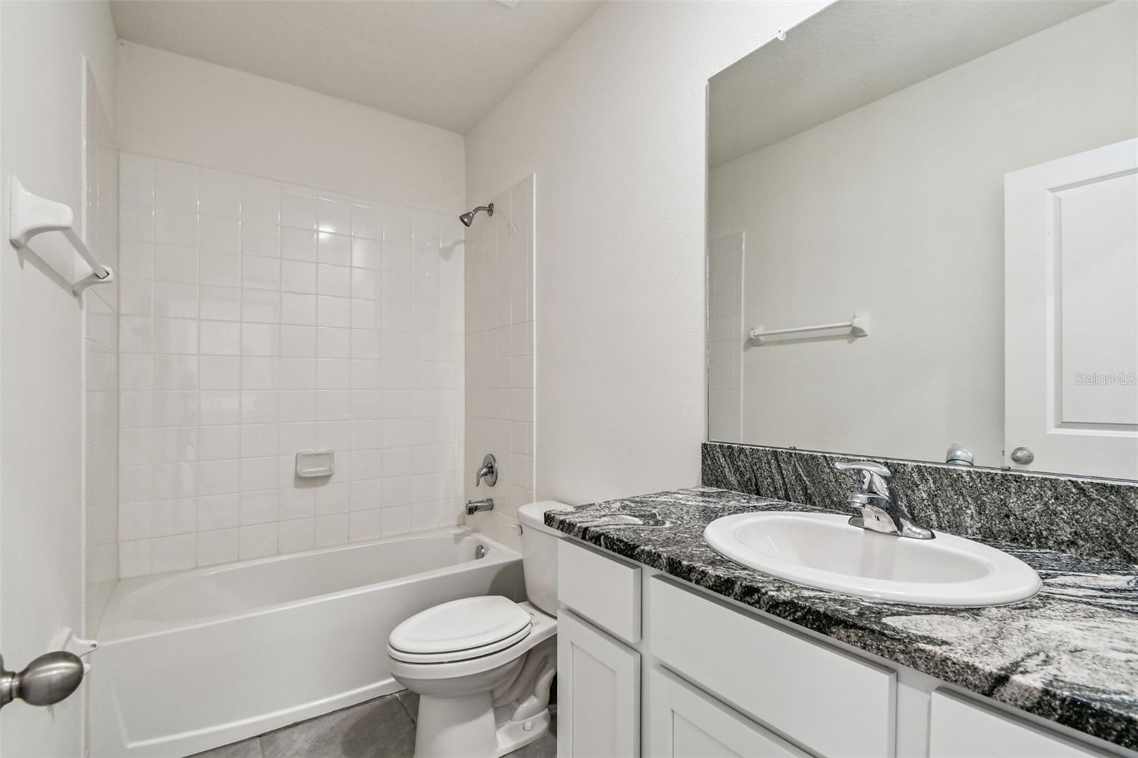 MEADOW RDG PH A-1 - Residential Lease