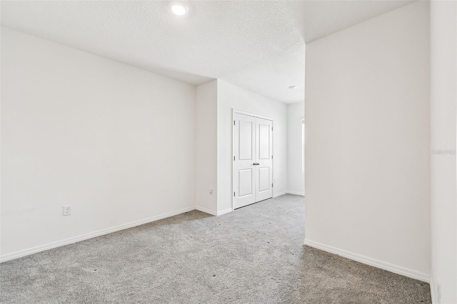 MEADOW RDG PH A-1 - Residential Lease