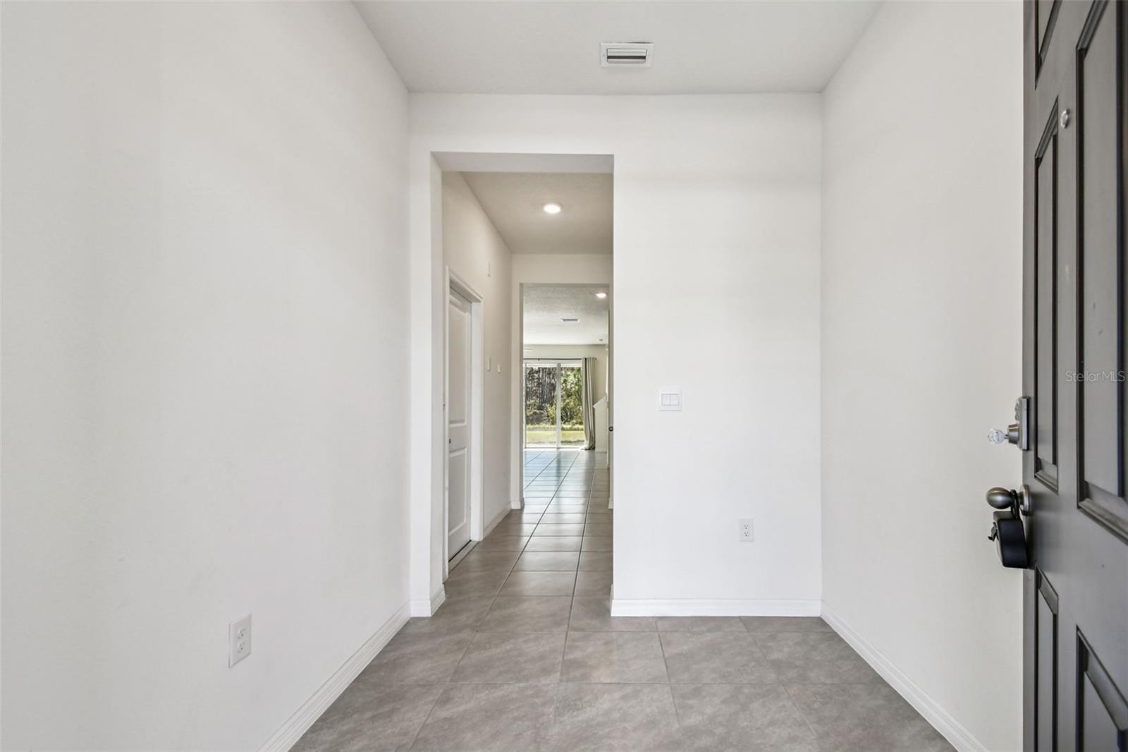 MEADOW RDG PH A-1 - Residential Lease