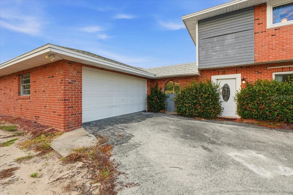 WALK-IN-WATER LAKE ESTATES PH 1 - Residential