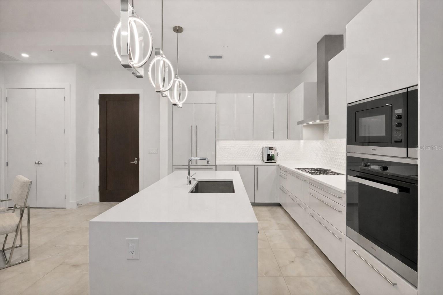 THE DEMARCAY - Residential