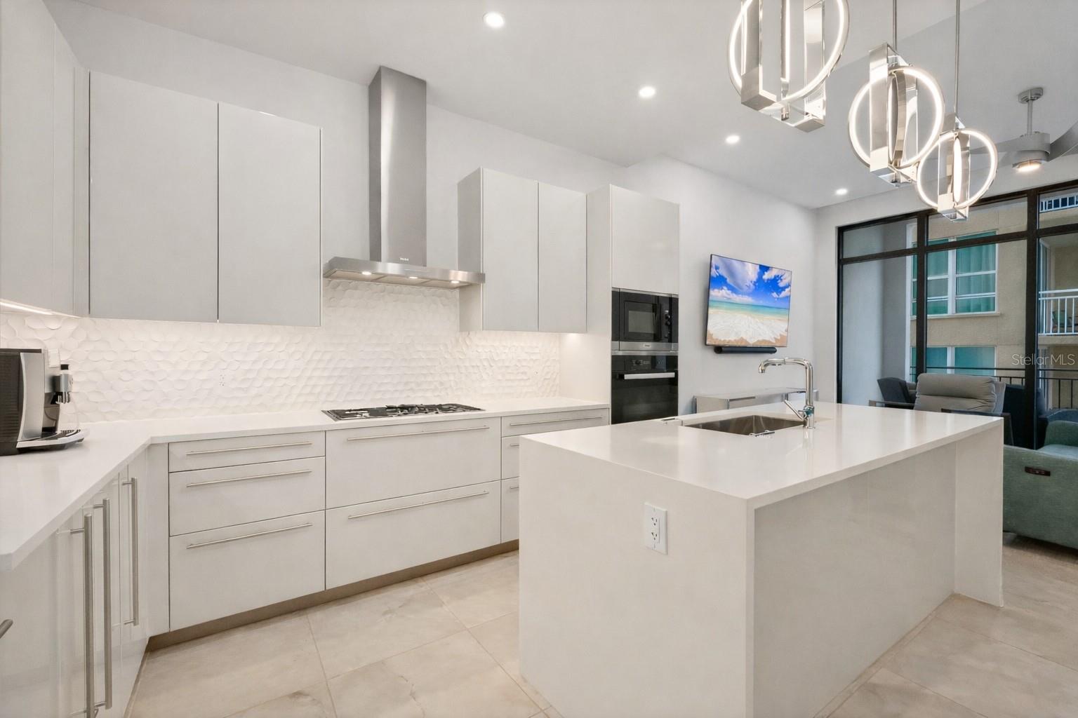 THE DEMARCAY - Residential