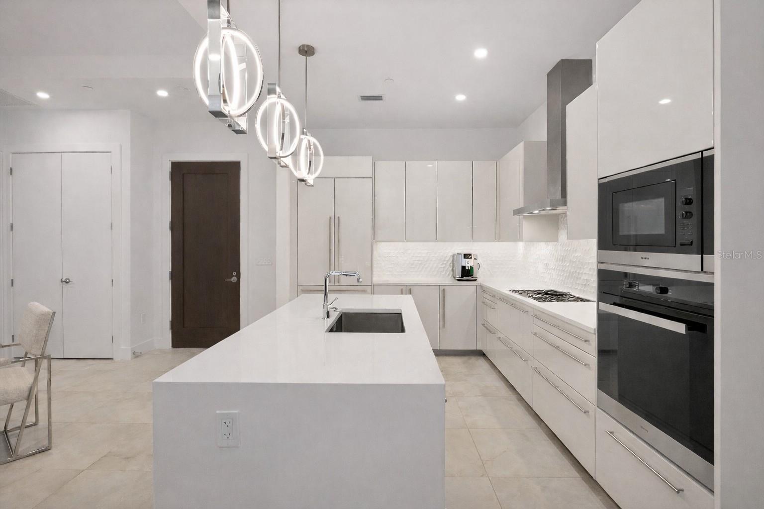 THE DEMARCAY - Residential