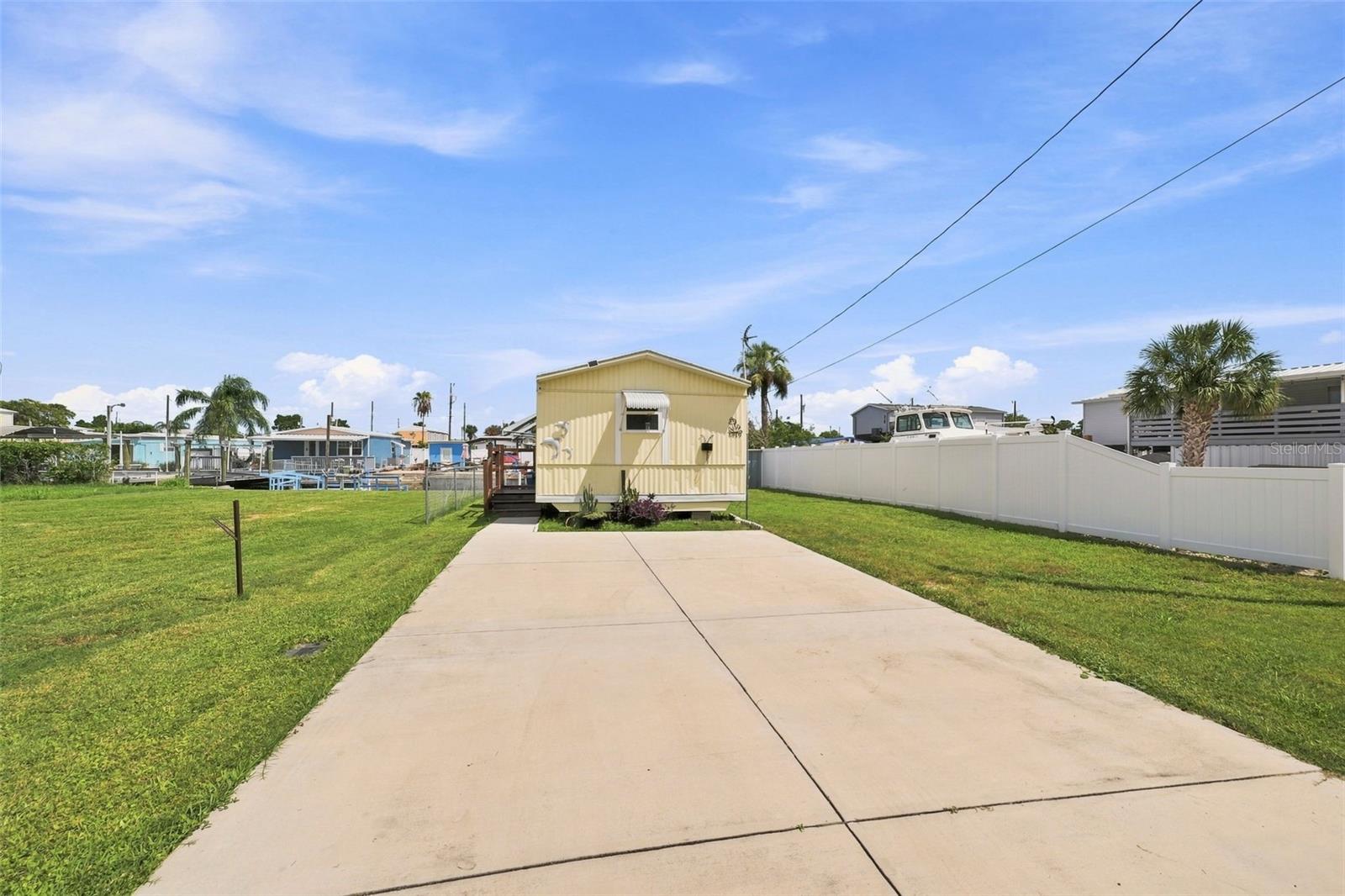 6819 HERON LANE