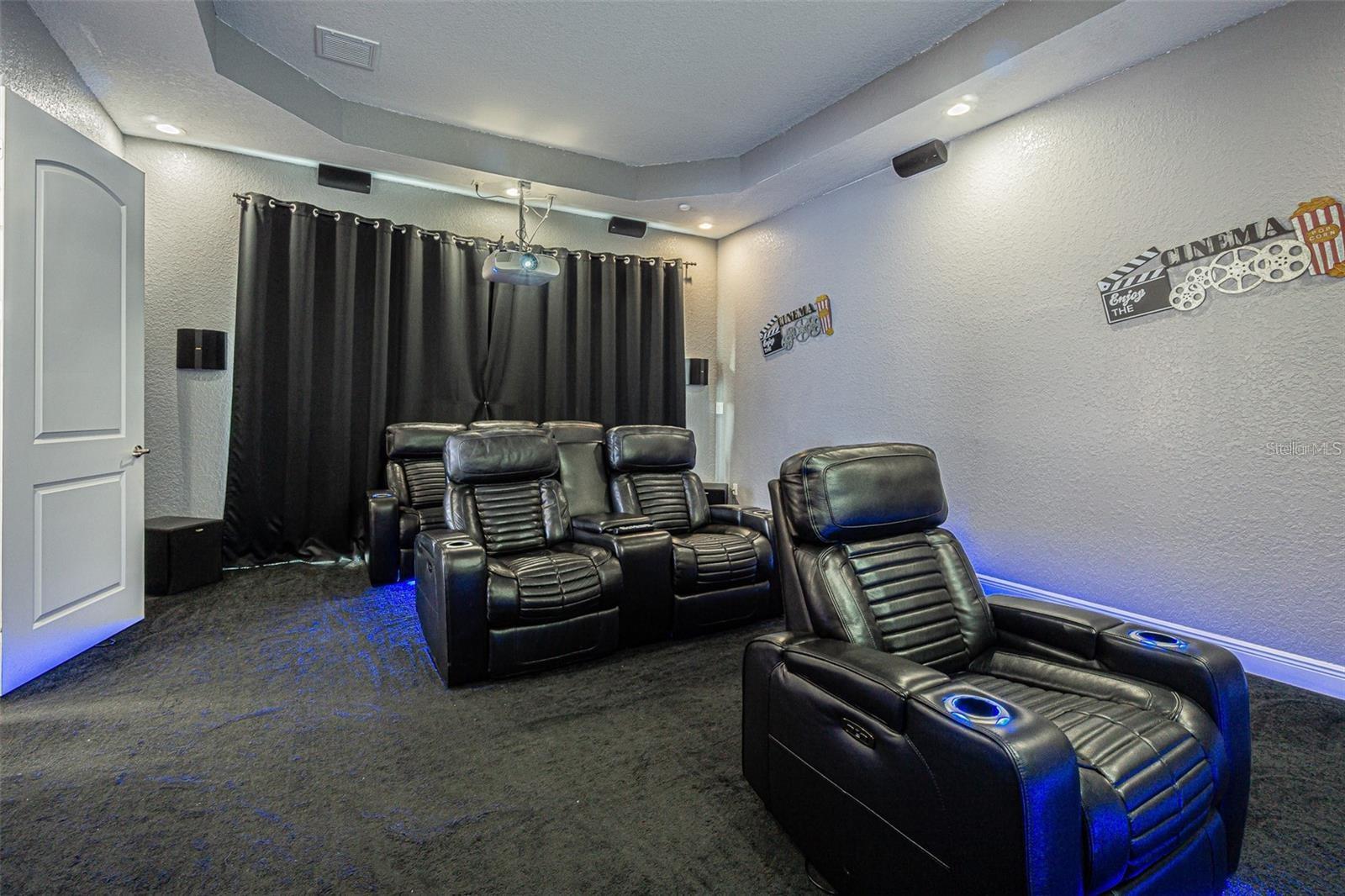 DOVER GROVES - Residential