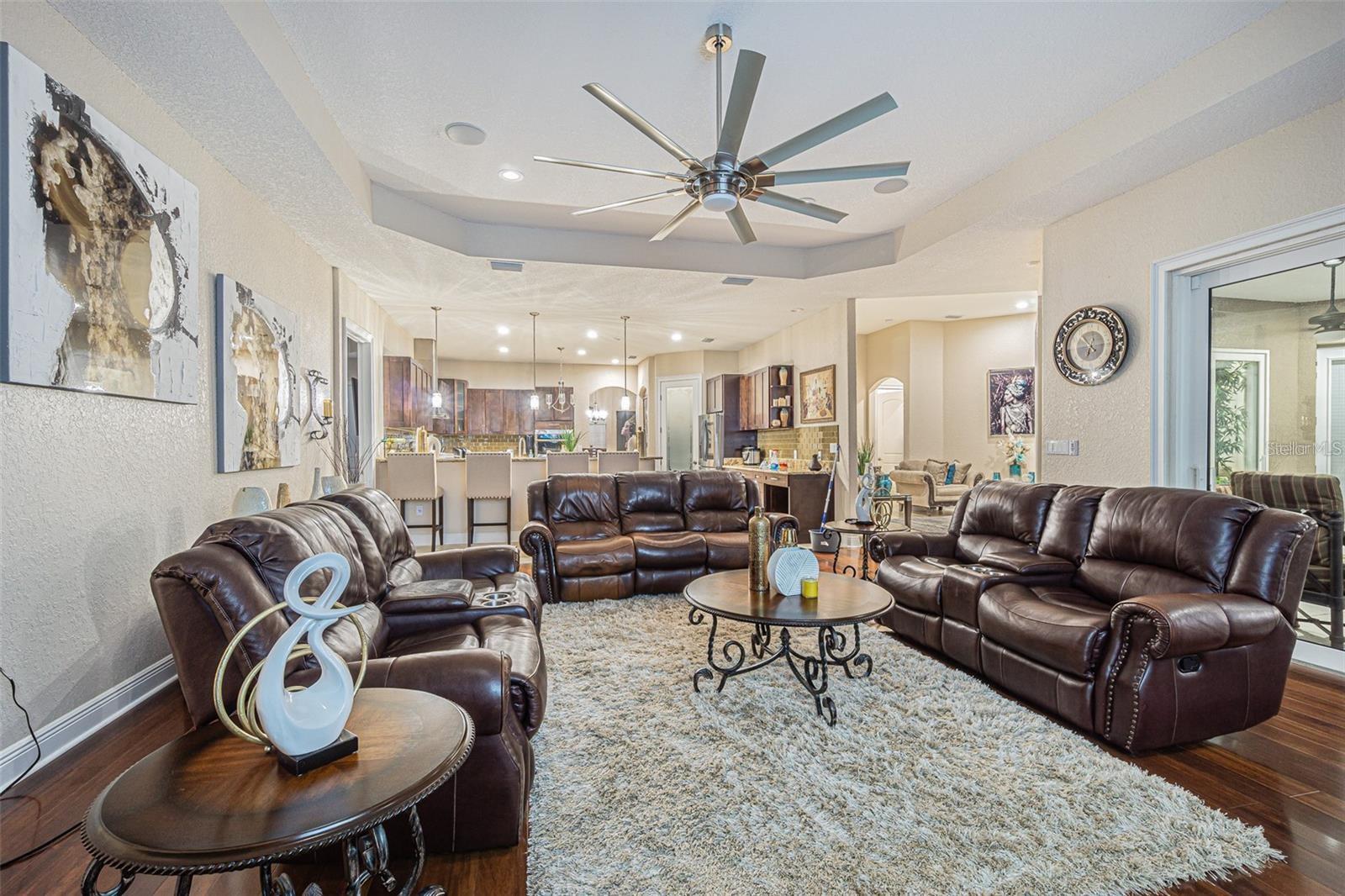 DOVER GROVES - Residential