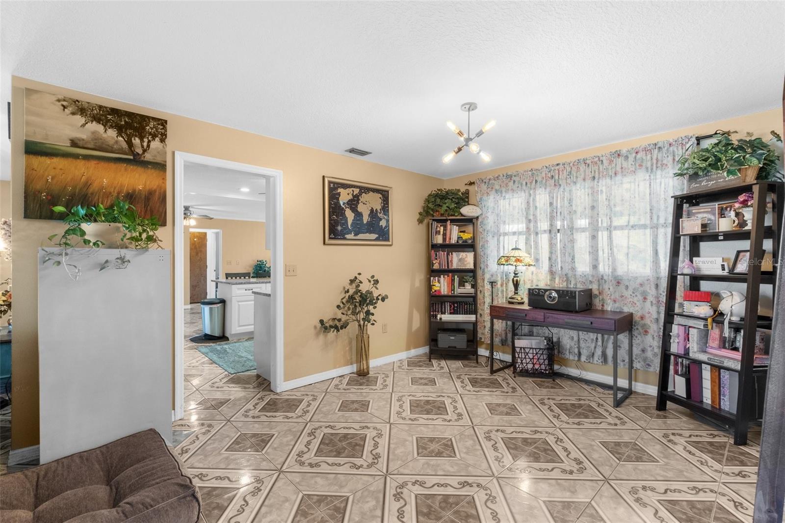 SPRING HILL - Residential