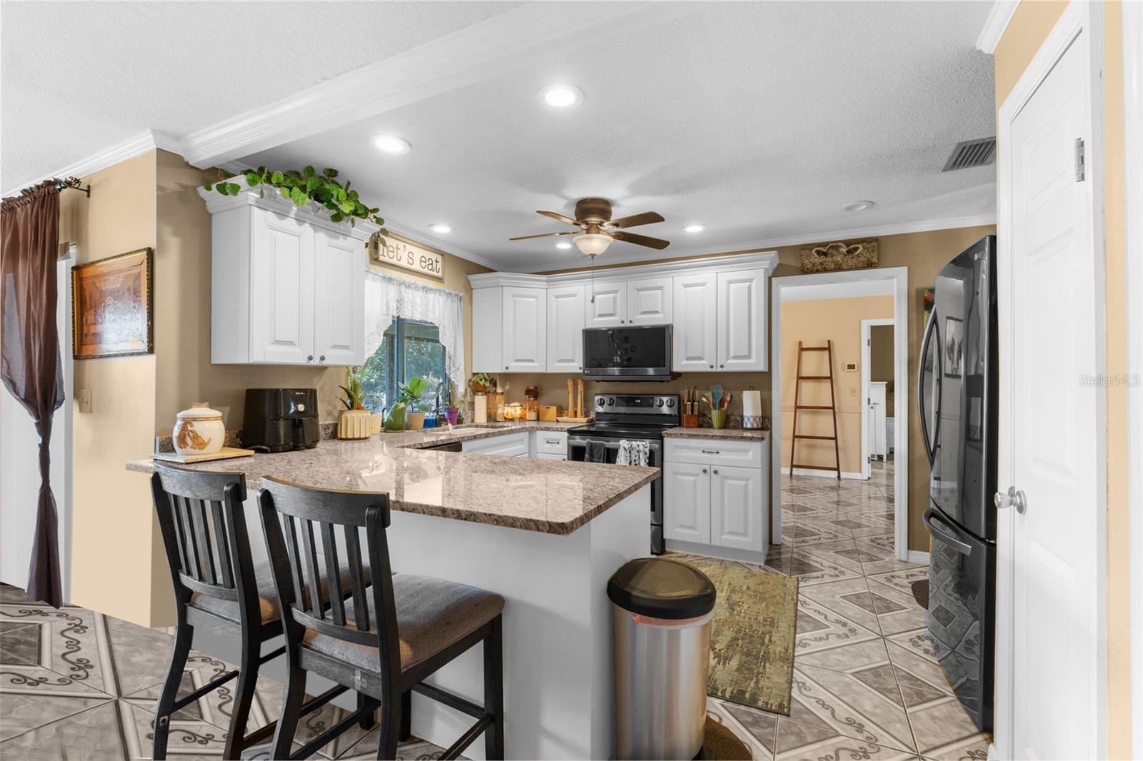 SPRING HILL - Residential