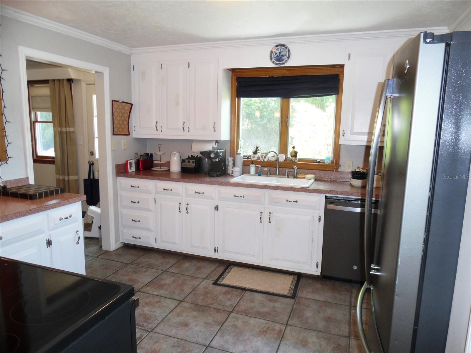 40 N TRIPLET LAKE DRIVE