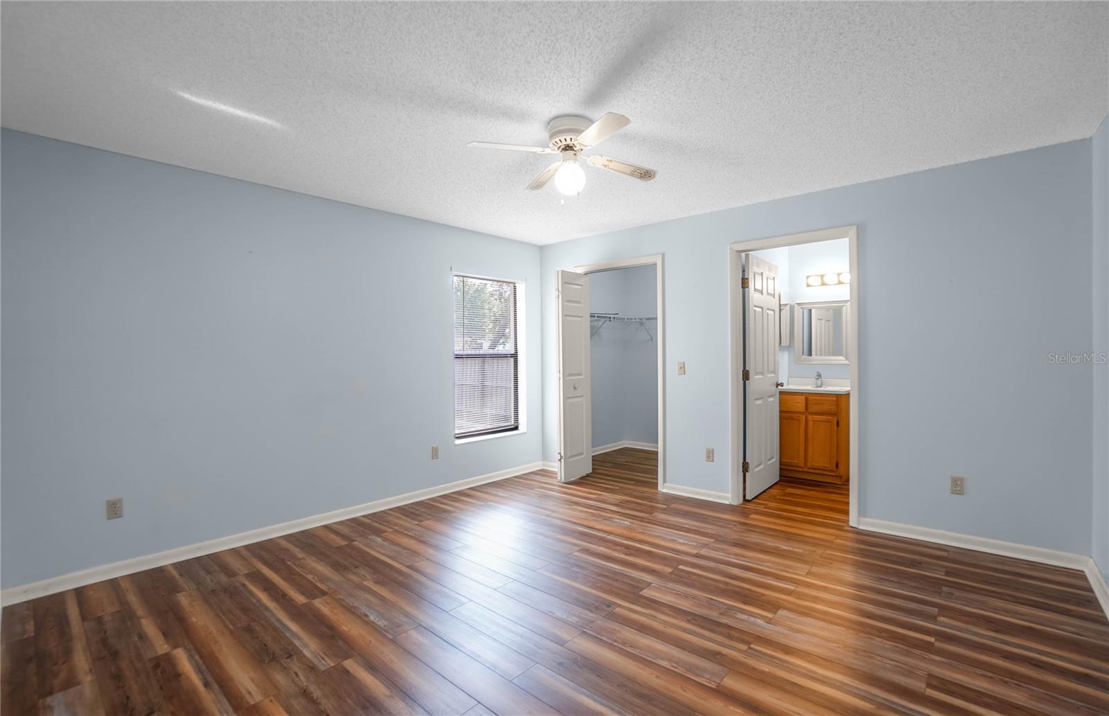 LAKE ESTATES - Residential