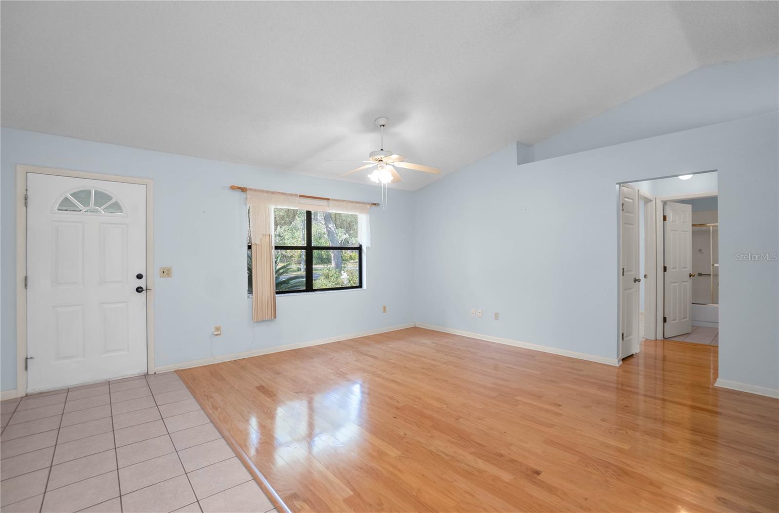 LAKE ESTATES - Residential