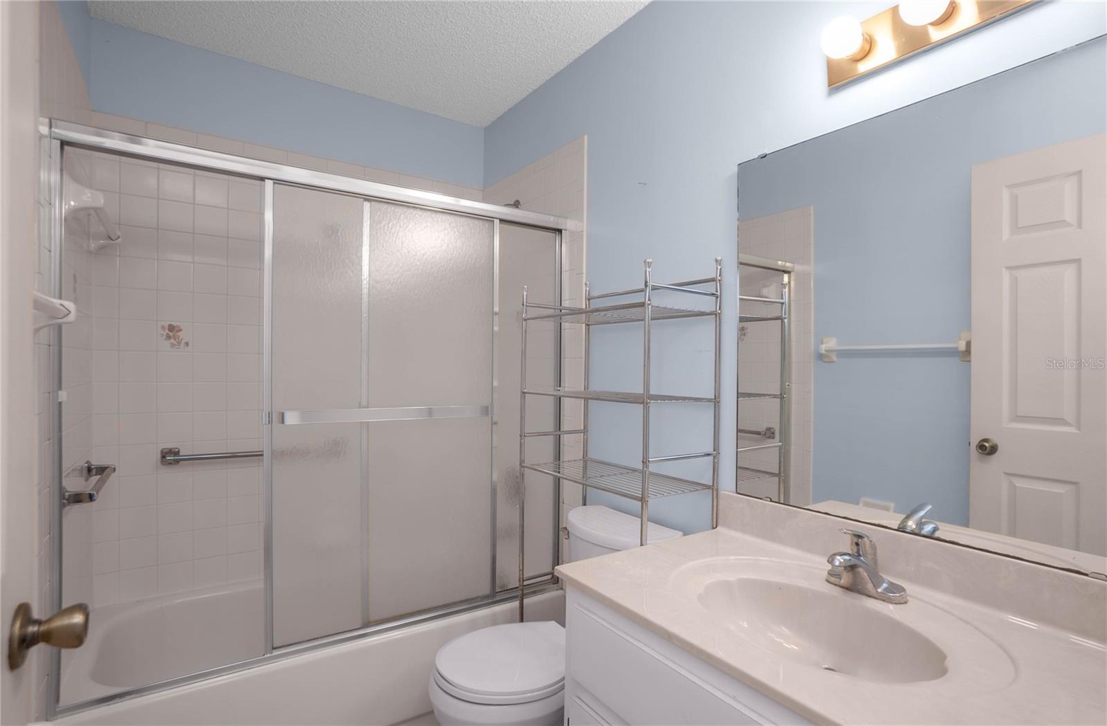 LAKE ESTATES - Residential