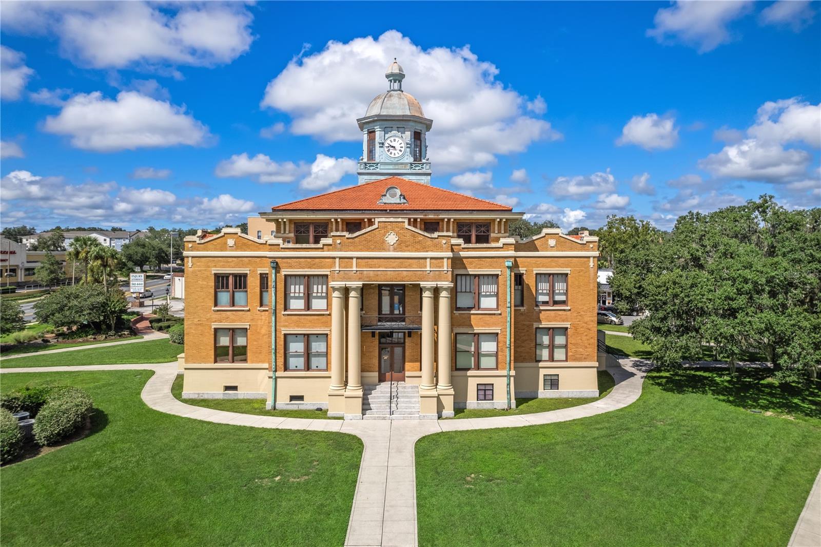 LAKE ESTATES - Residential