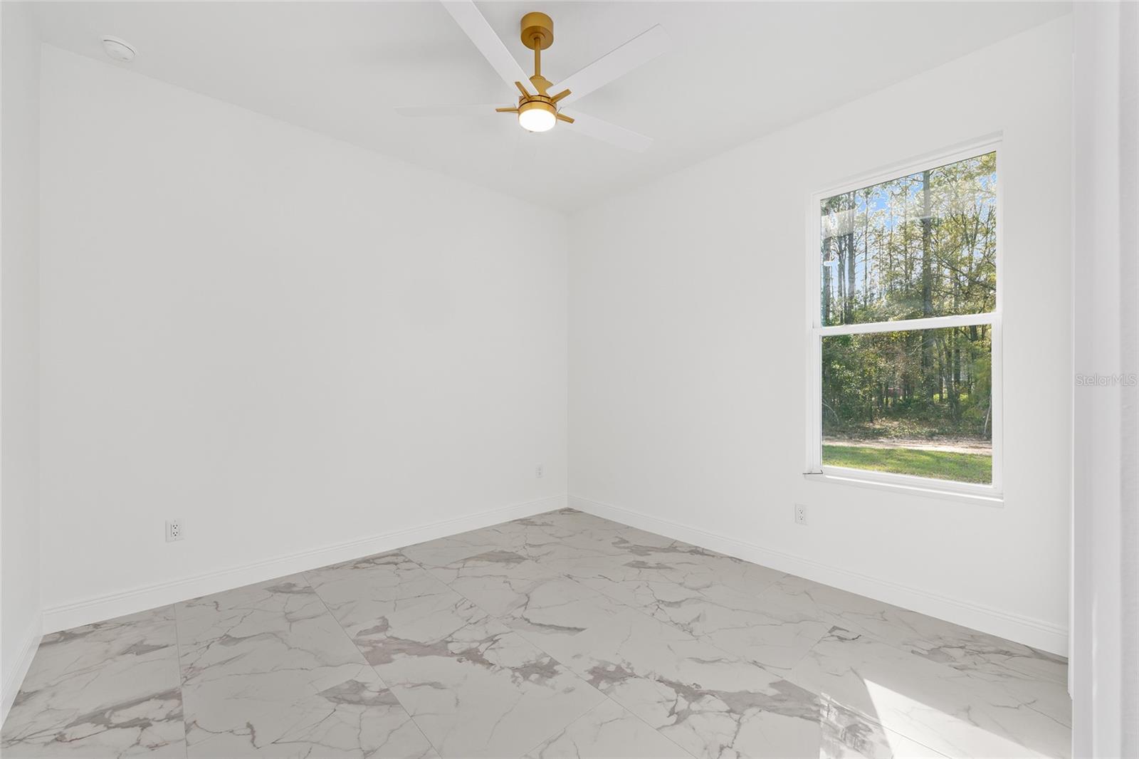 ROLLING HILLS UN 4 - Residential