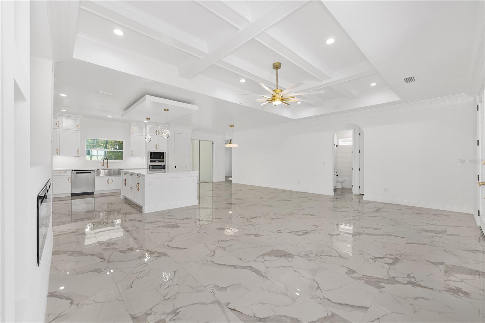 ROLLING HILLS UN 4 - Residential