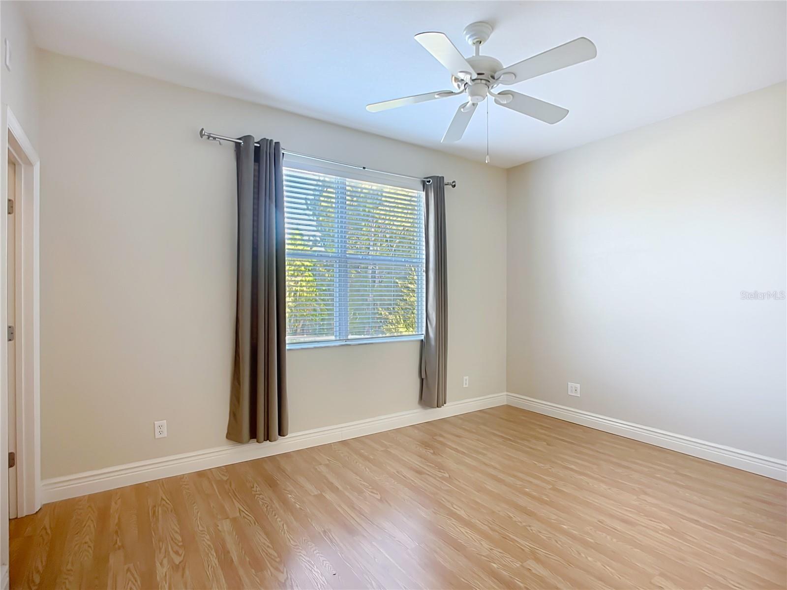 PARKSTONE - Residential