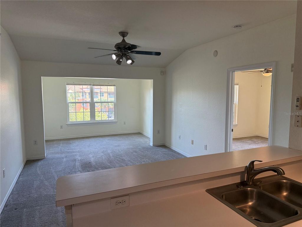 Photo of 5455 Vineland Road #3302, Orlando, FL 32811 (MLS # O6355662)