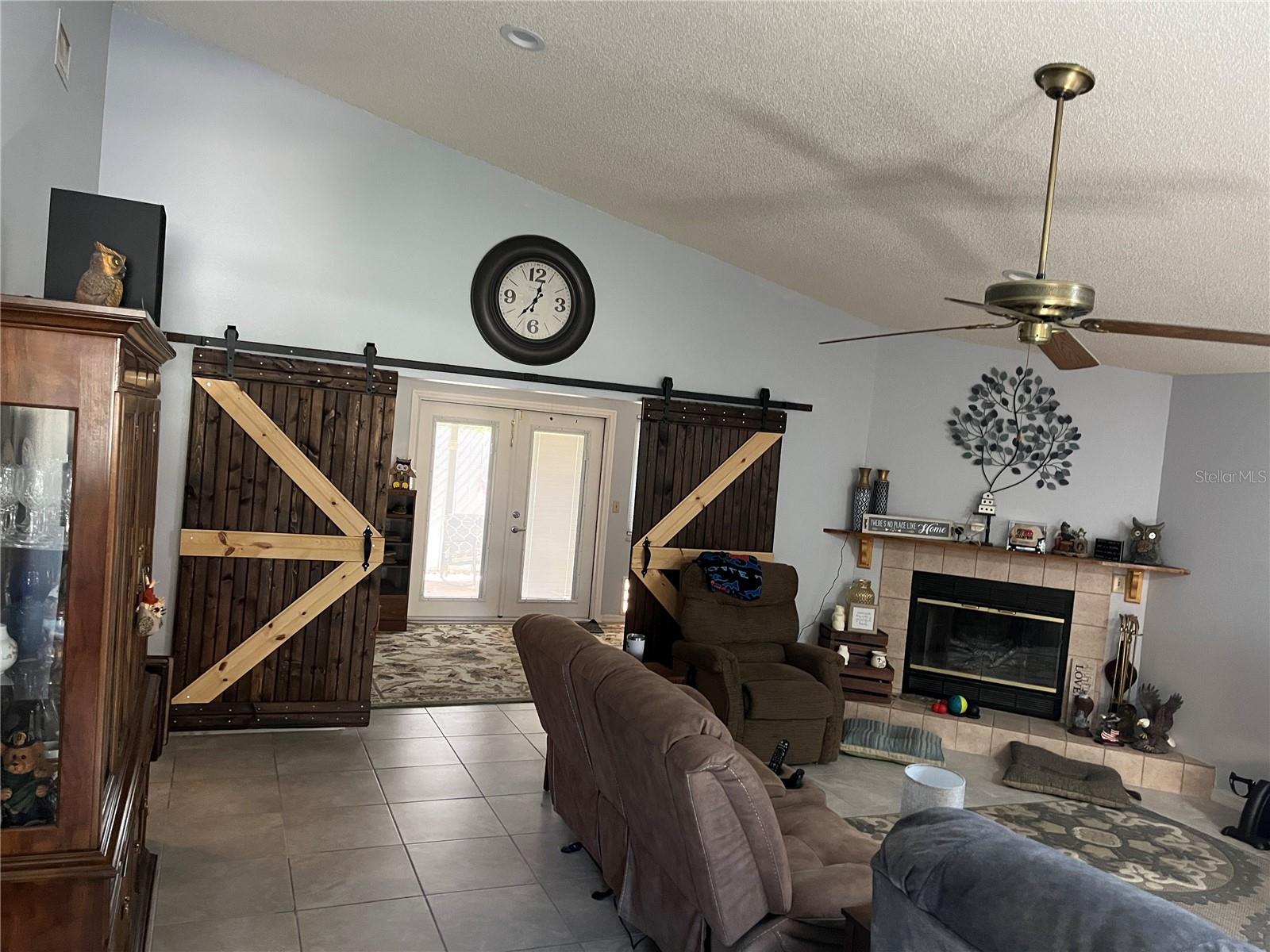 VILLAS BELLEVIEW - Residential