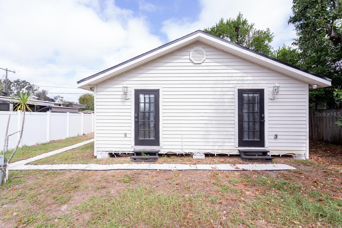 TEMPLE CREST UNIT 2 - Residential Lease