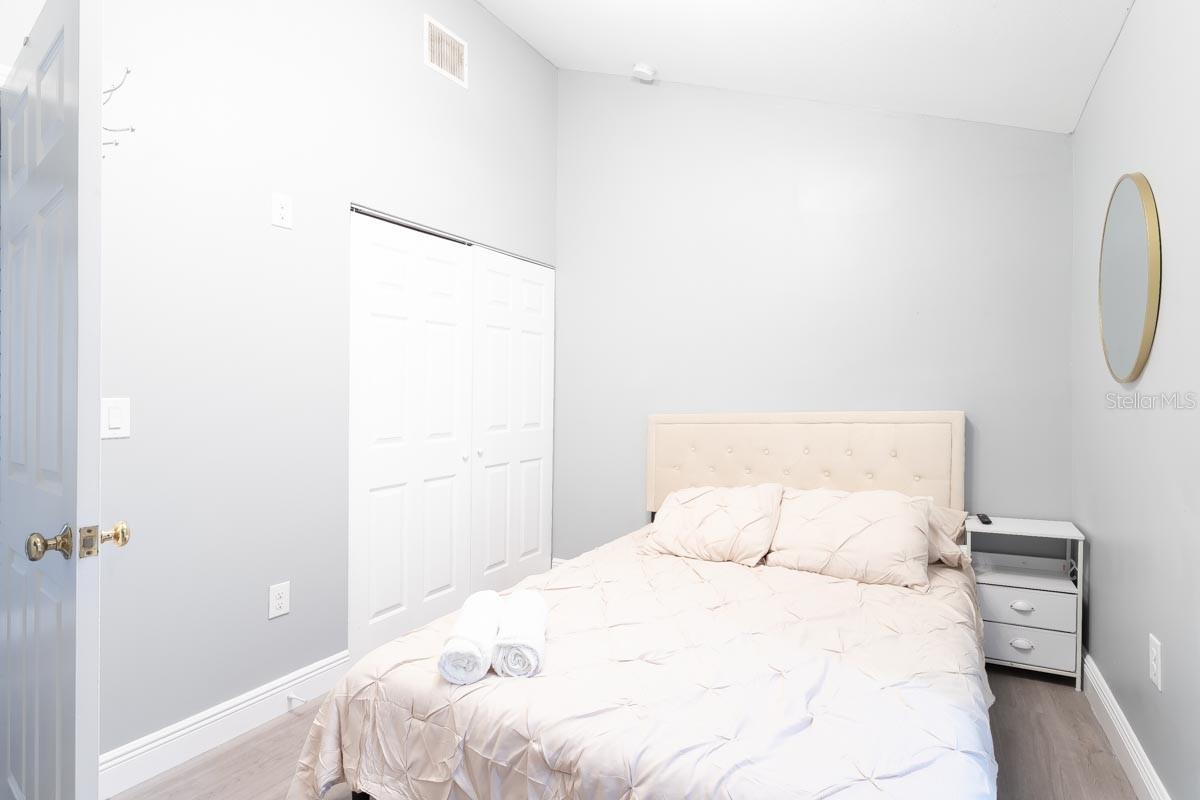 TEMPLE CREST UNIT 2 - Residential Lease