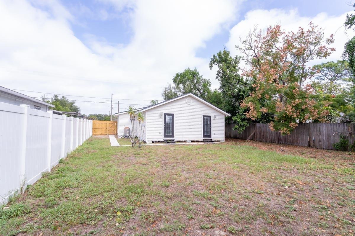 TEMPLE CREST UNIT 2 - Residential Lease