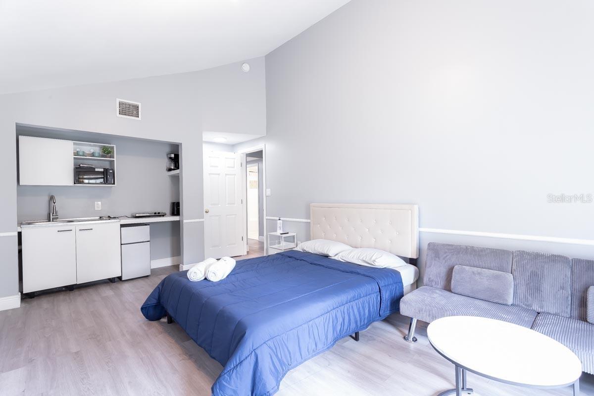 TEMPLE CREST UNIT 2 - Residential Lease