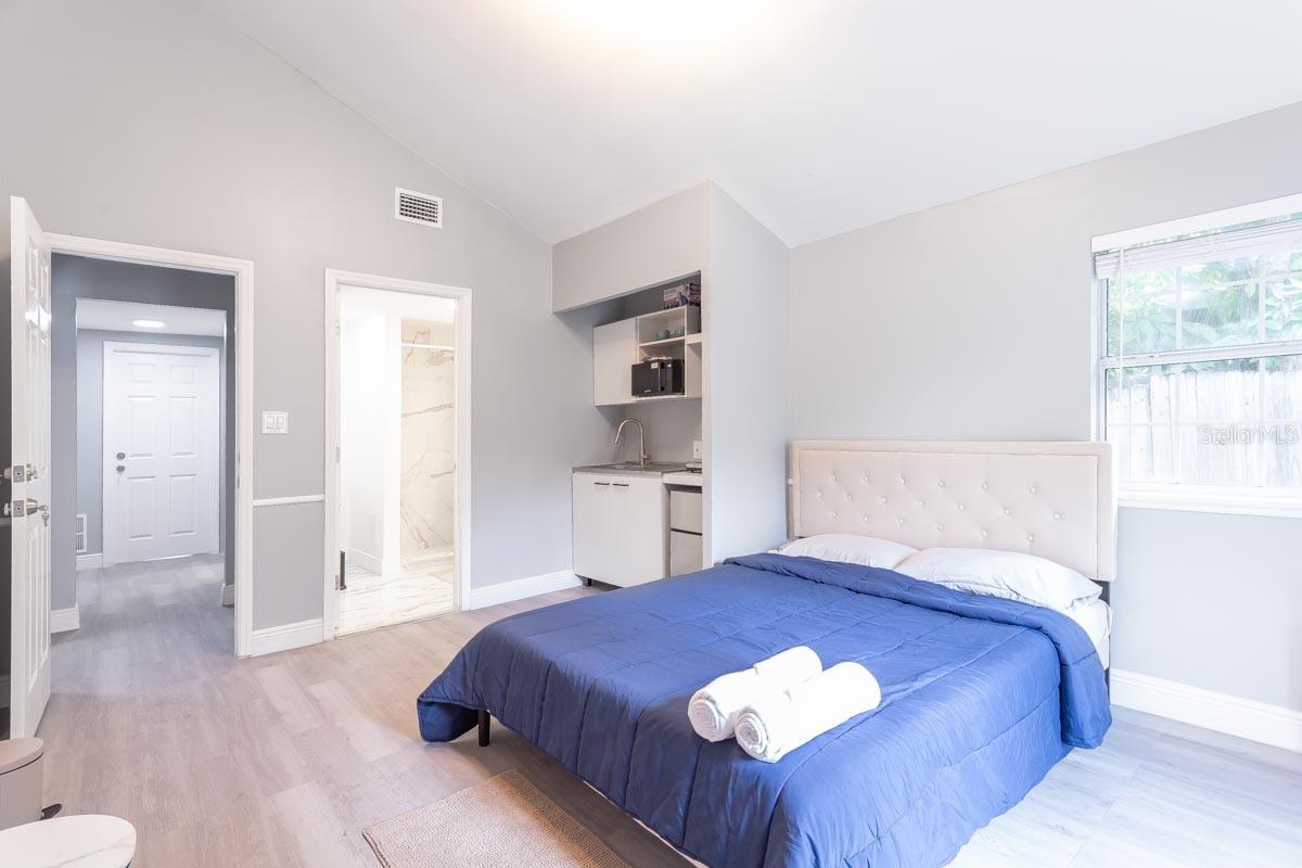 TEMPLE CREST UNIT 2 - Residential Lease