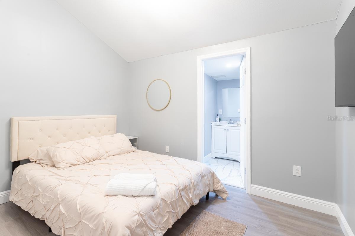 TEMPLE CREST UNIT 2 - Residential Lease