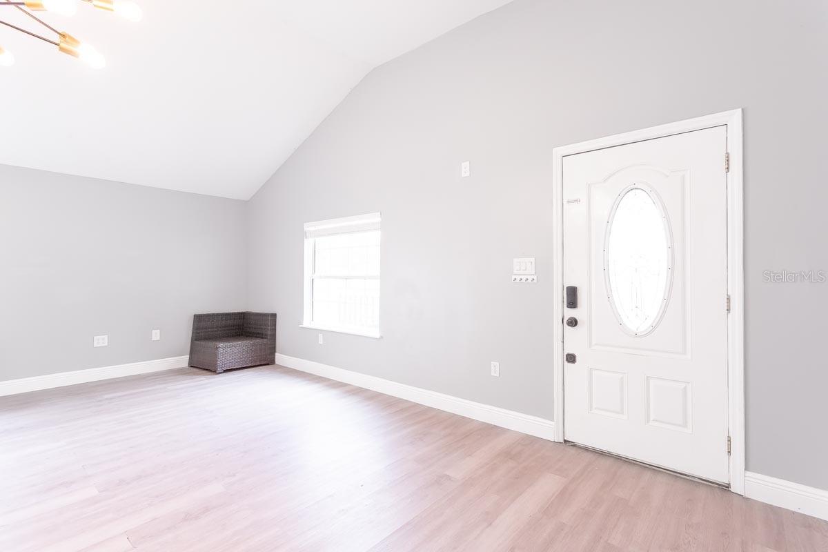 TEMPLE CREST UNIT 2 - Residential Lease