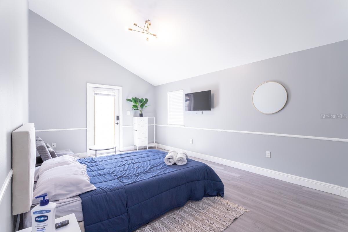 TEMPLE CREST UNIT 2 - Residential Lease