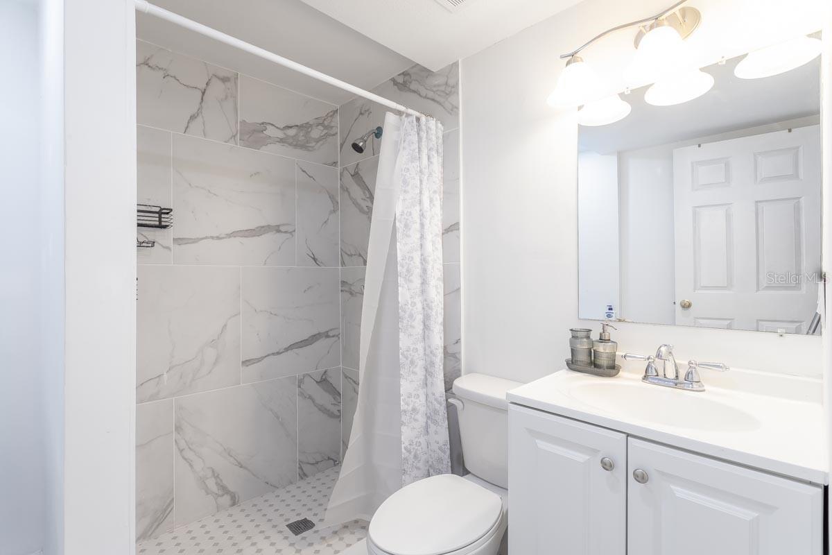 TEMPLE CREST UNIT 2 - Residential Lease