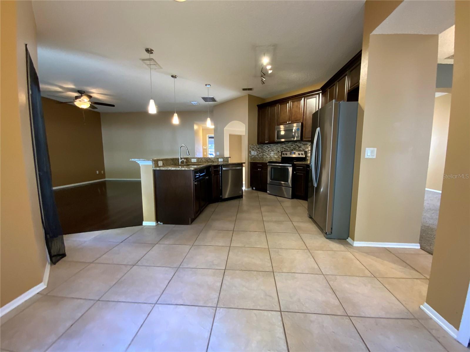 PINE CREEK 42/138 - Residential Lease