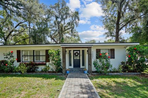 A home in TAMPA