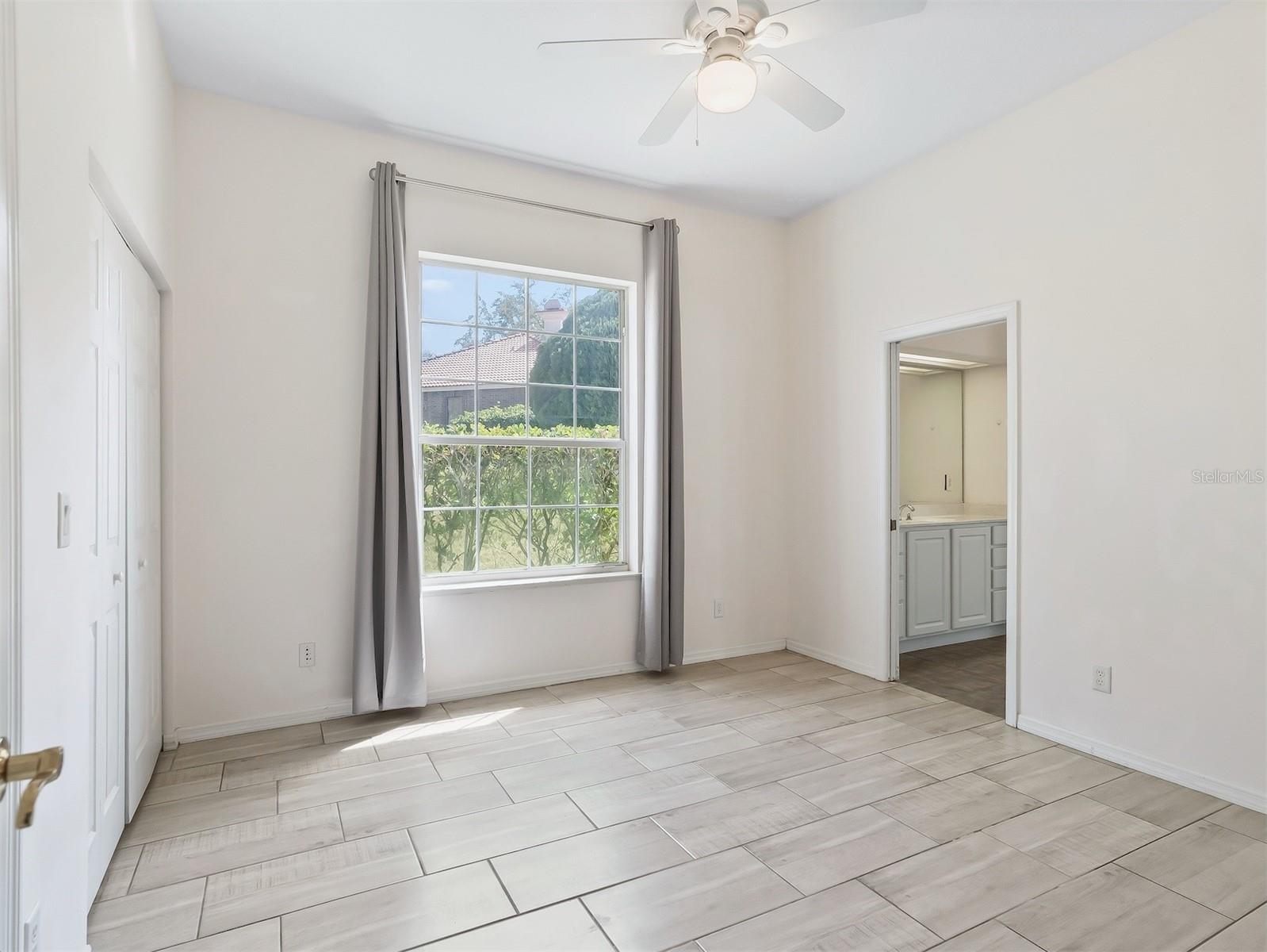 HARBOR HILLS UN #1 - Residential