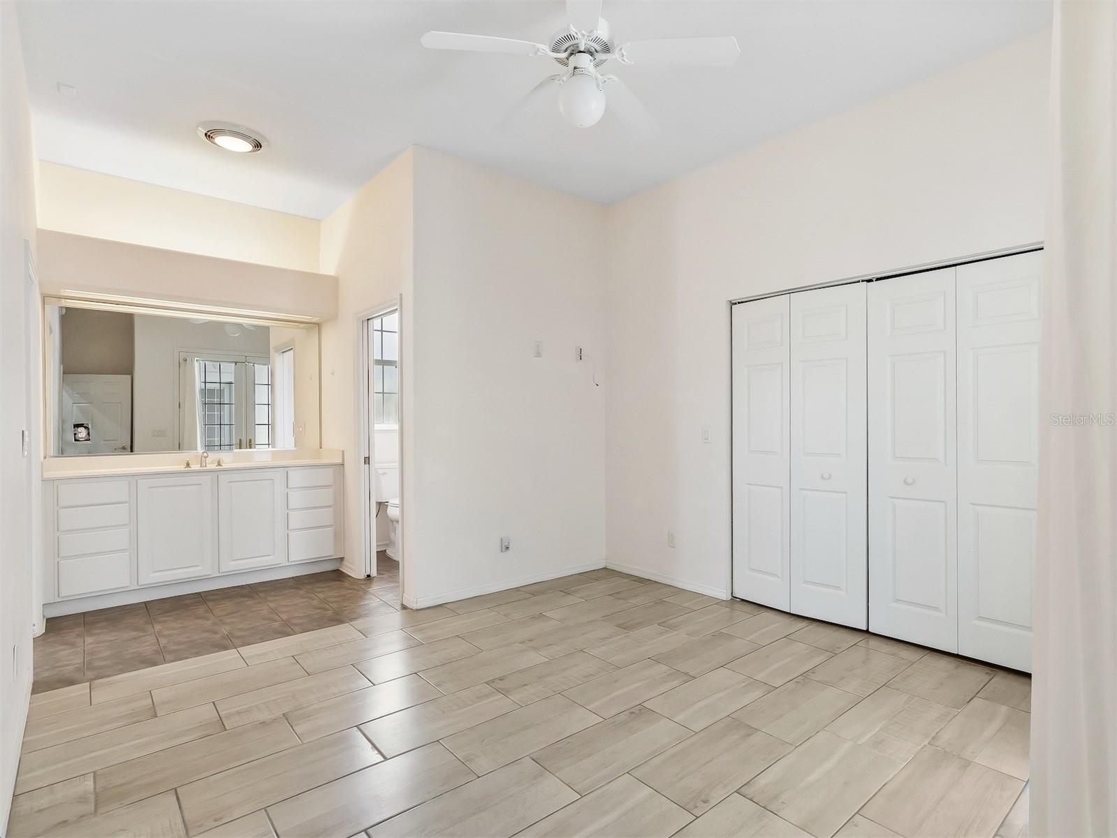 HARBOR HILLS UN #1 - Residential