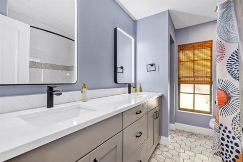 Tiny photo for 5520 NE 2nd Lane, Ocala, FL 34470 (MLS # OM714088)